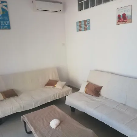 דירה Near The Beach